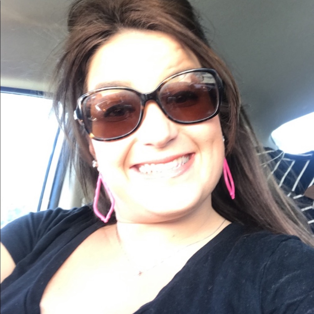 Meet your Posher, Keely